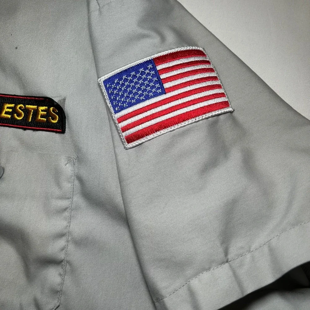 Vintage Mens ESTES Work Shirt Short Sleeve‎ Gray Embroidered Ray American Flag